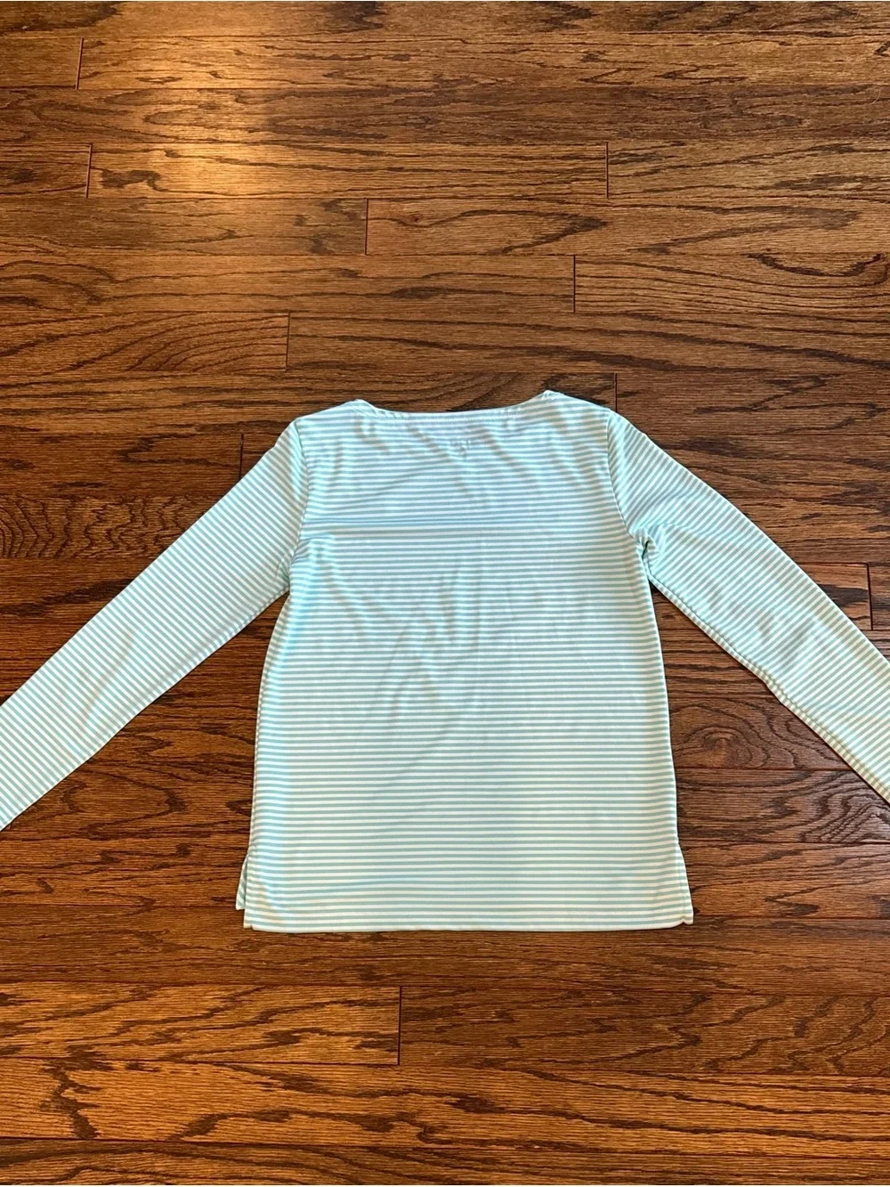 Vineyard Vines rash guard